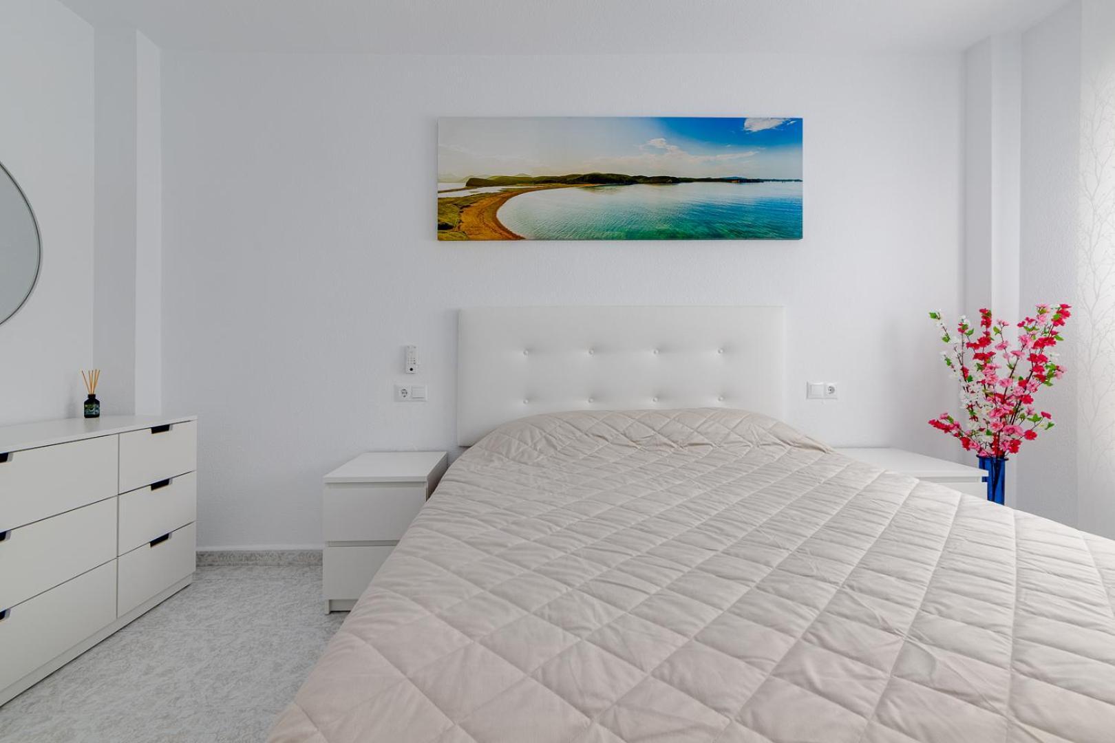 Concordia Beachside Apartment: Near Del Cura & Central Station Torrevieja Exterior photo